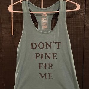 🏔The North Face Tank Top🏔